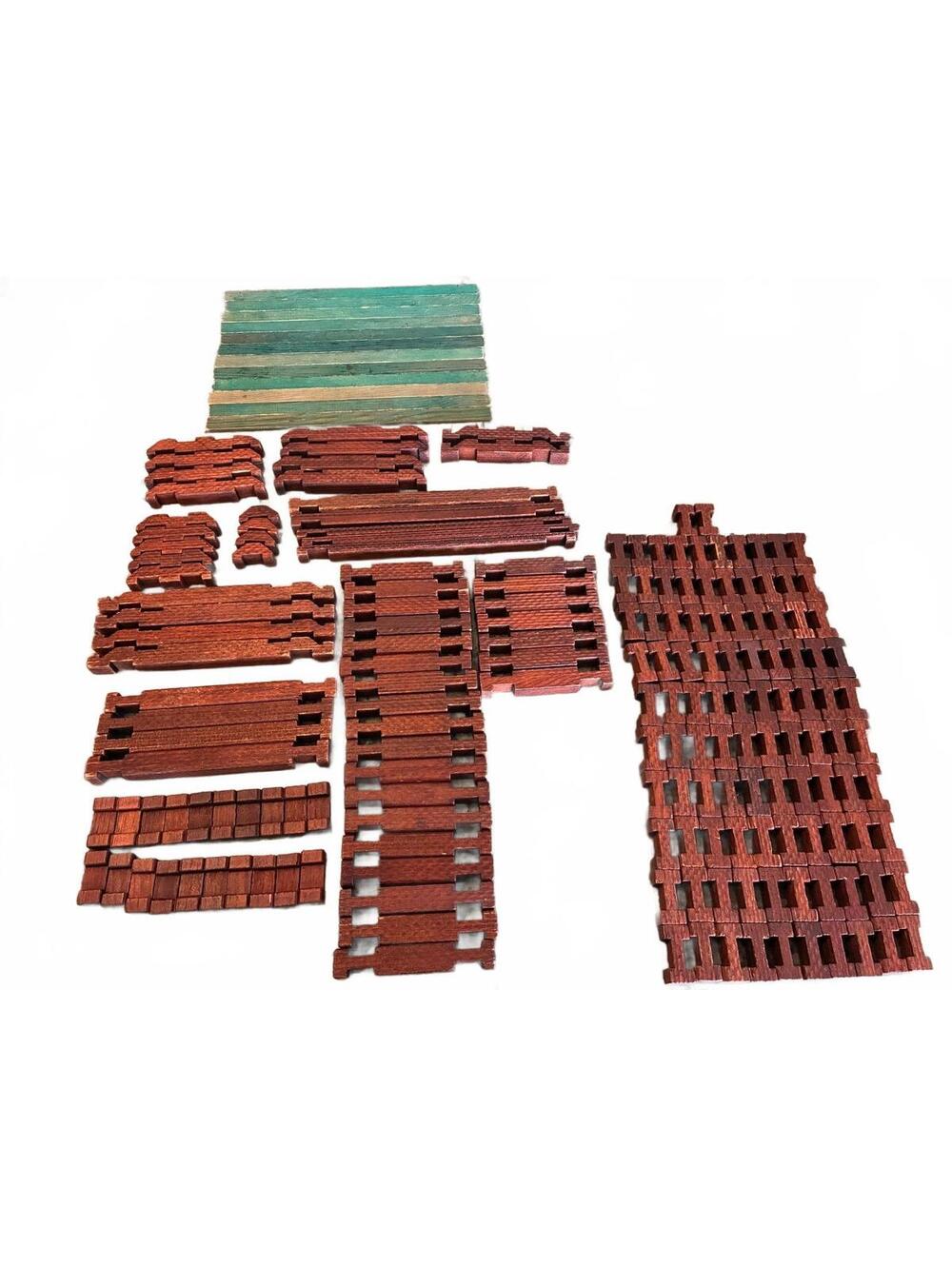 Vintage Lincoln Logs 191 pieces
